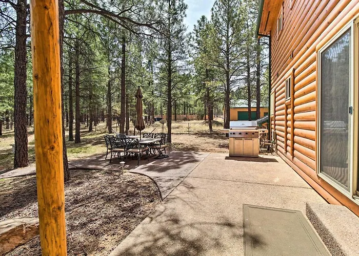 Family Game Room: Spacious